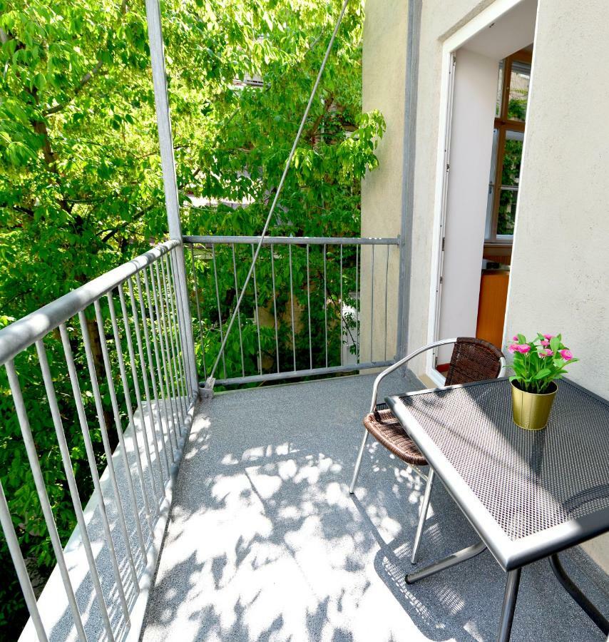 Charming With Balcony In Hip & Trendy Margareten Vídeň Exteriér fotografie